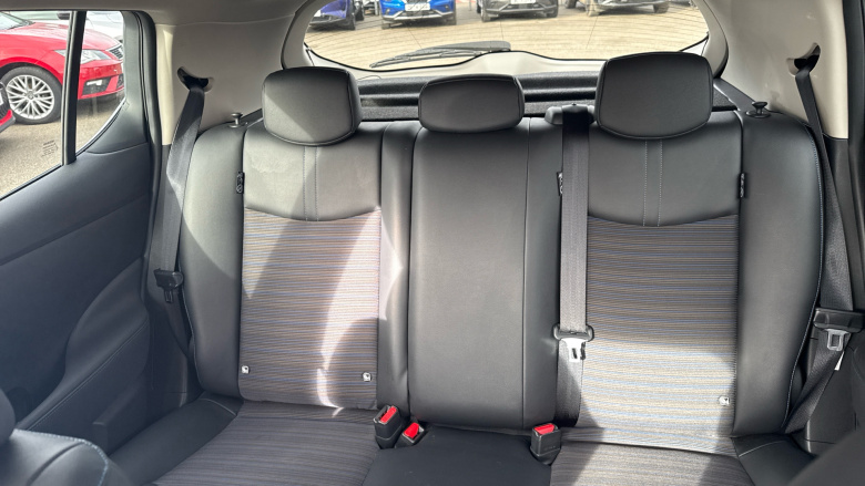 Nissan LEAF 160kW e+ N-Connecta 62kWh 5dr Auto Electric Hatchback